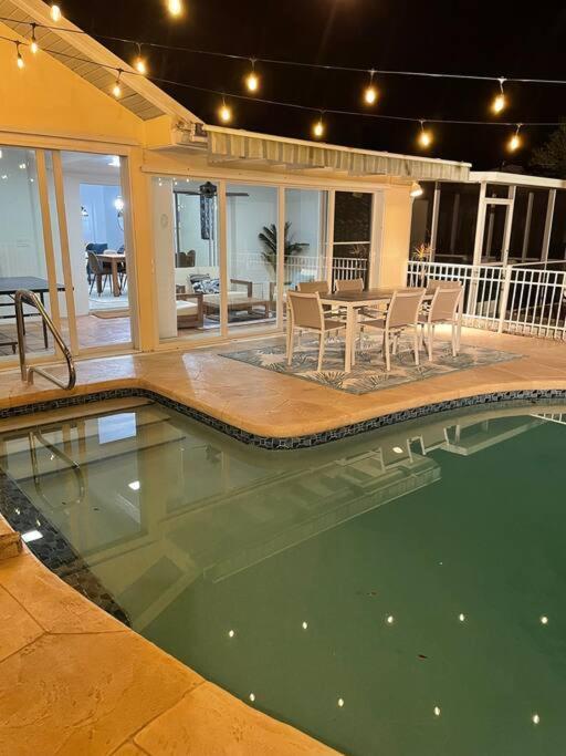 House W/ Heated Pool In Naples 5 Min To Beach 外观 照片